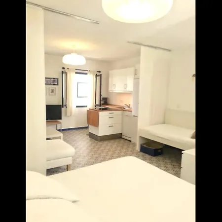 4 * Binisafua